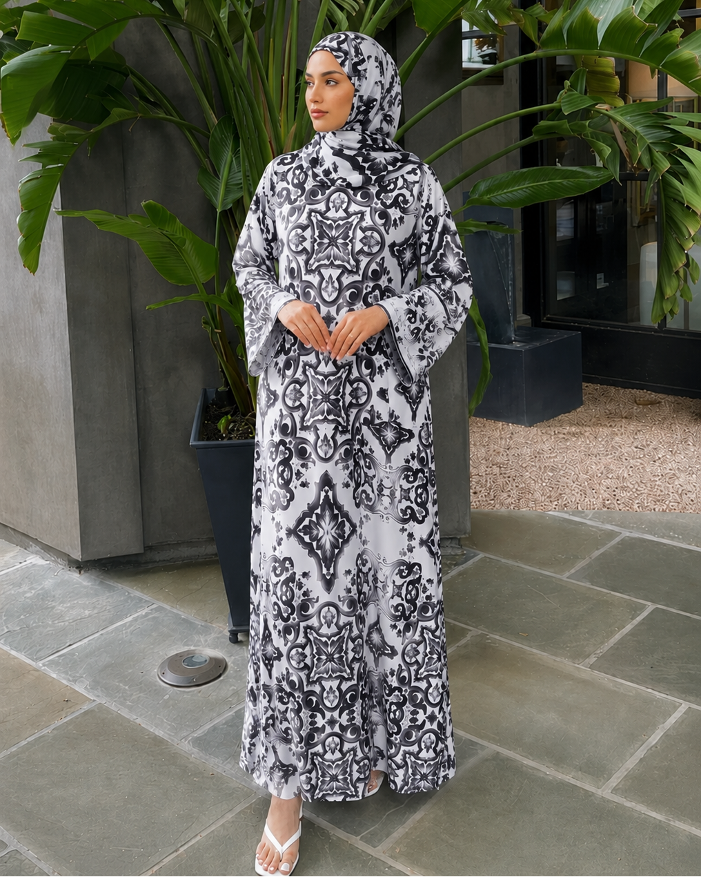 Black Mosaic Kaftan Abaya