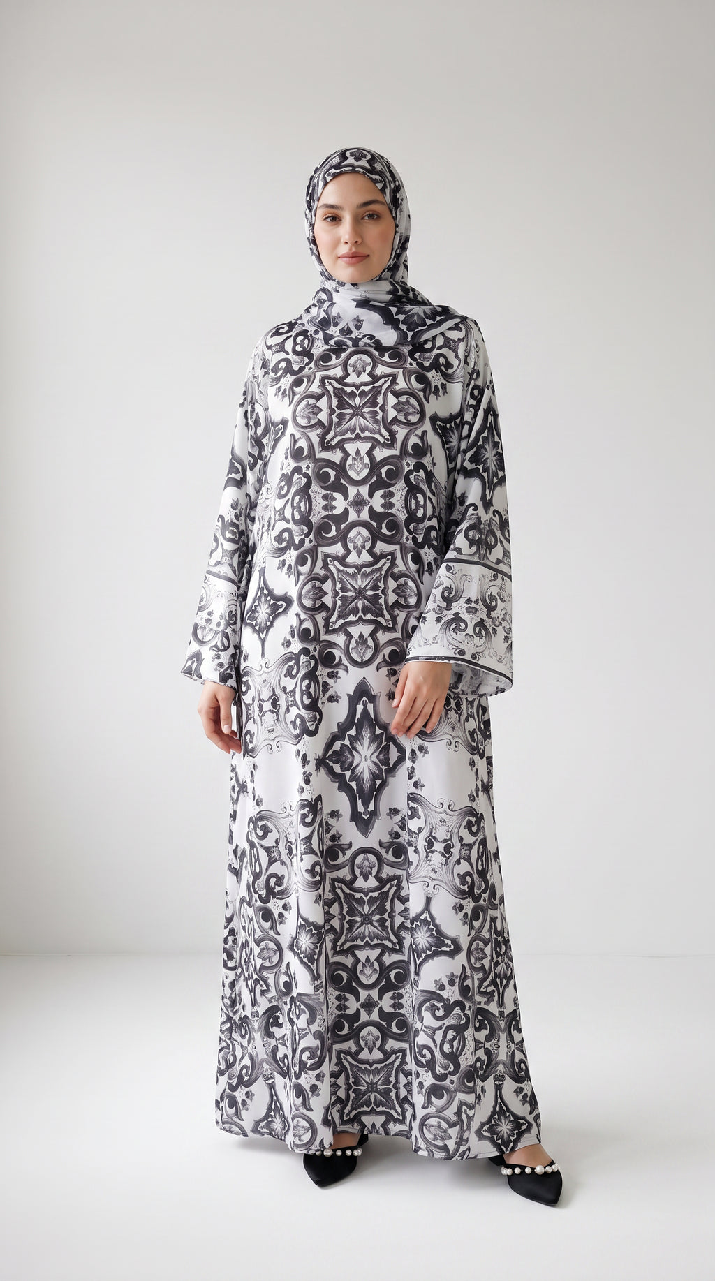 Black Mosaic Kaftan Abaya
