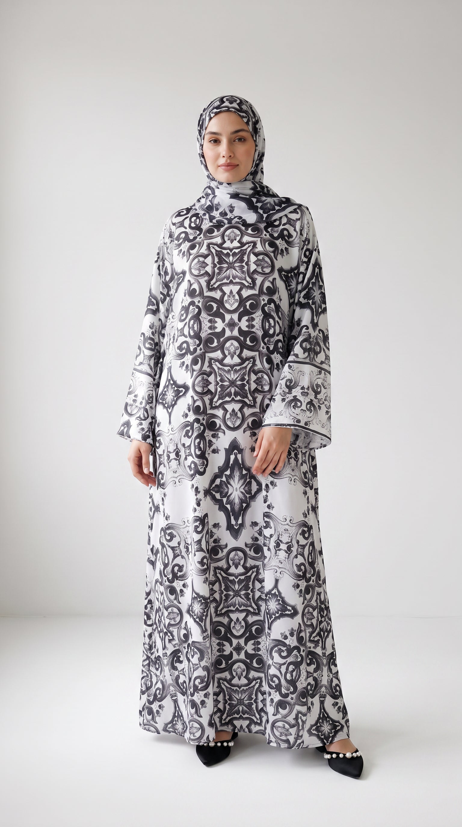 Black Mosaic Kaftan Abaya