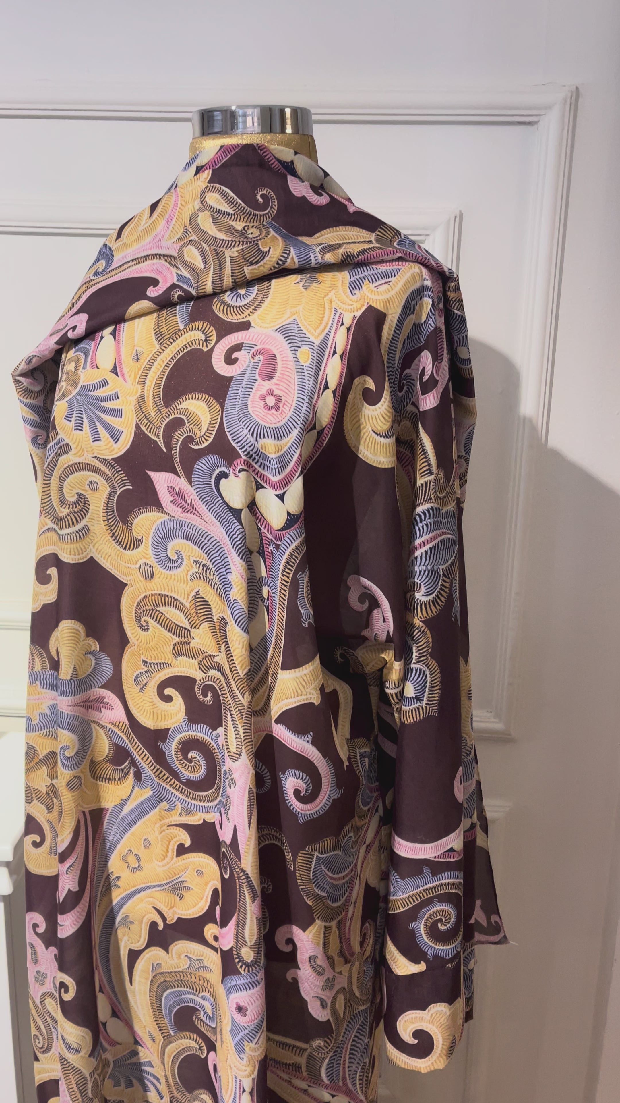 Arabesque Kaftan Abaya – Mocha
